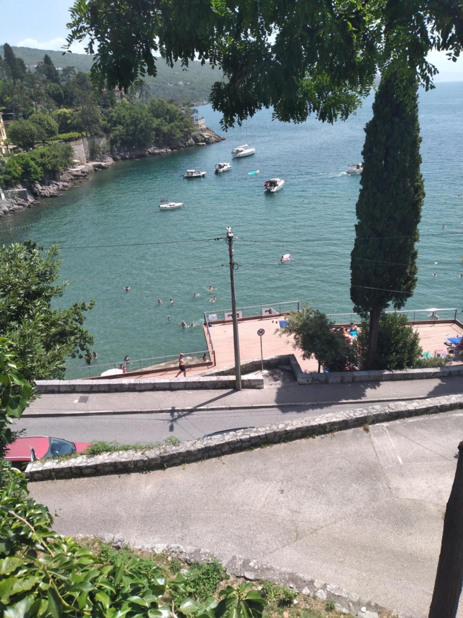 Apartment Zlatko , Ten Steps To The Sea Опатия Экстерьер фото